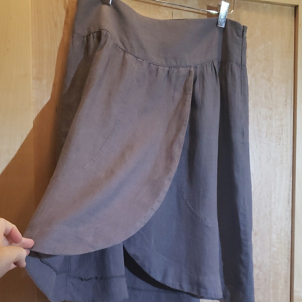 100% Linen Gray with Front Overlap Size Medium - Picture 2 of 7